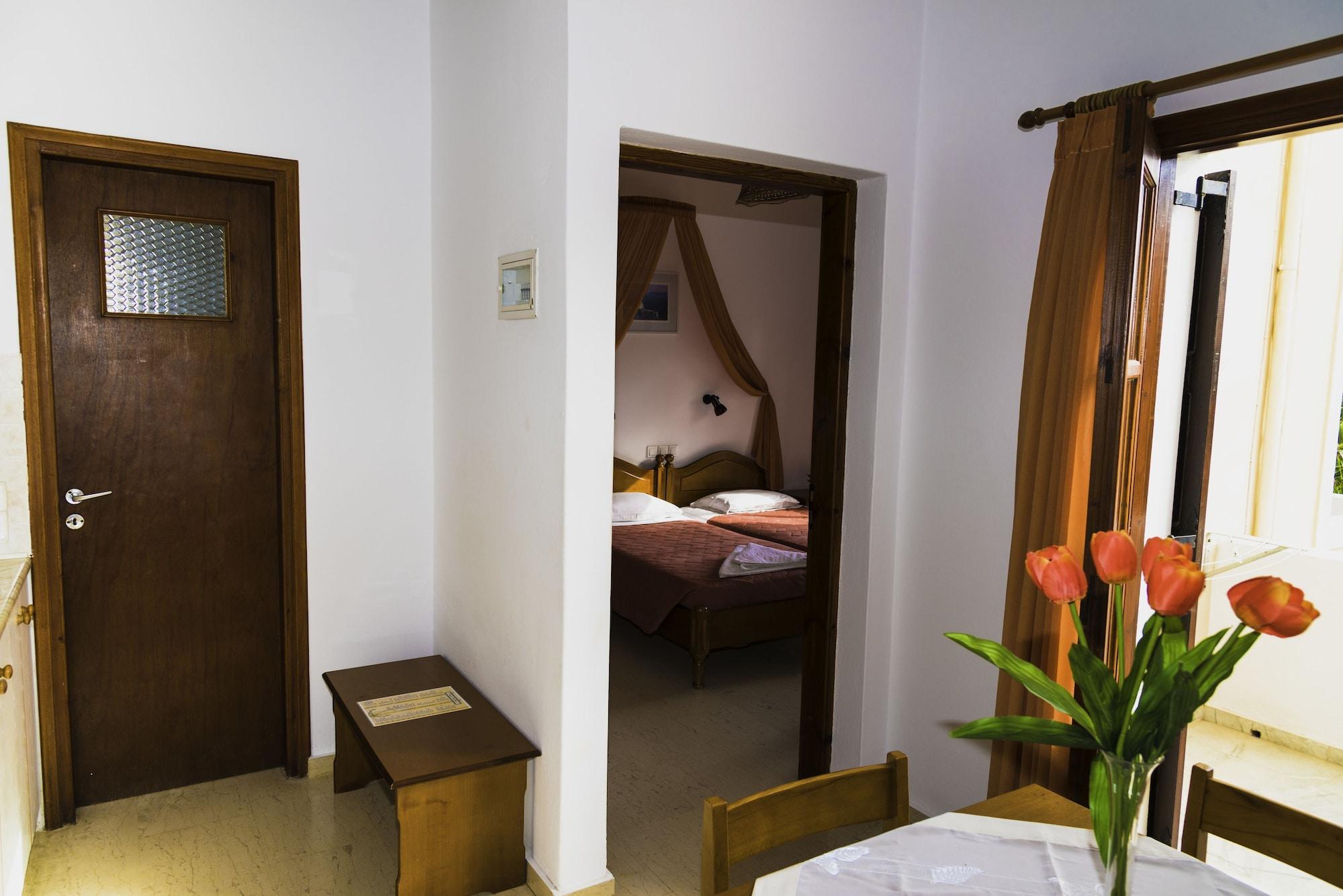 Villa Angira Kamári Екстериор снимка