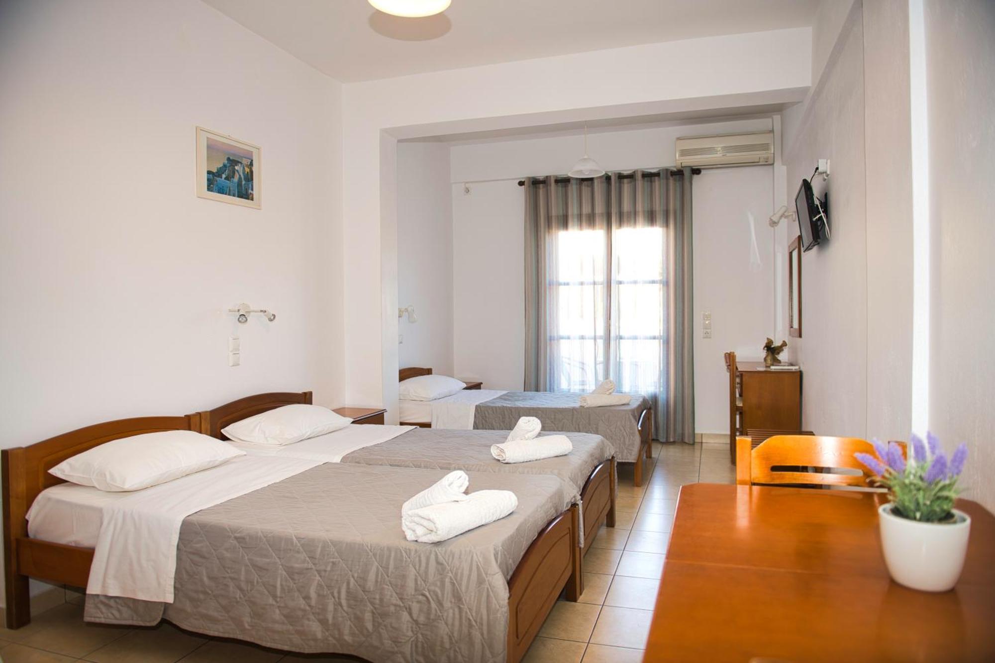 Villa Angira Kamári Екстериор снимка