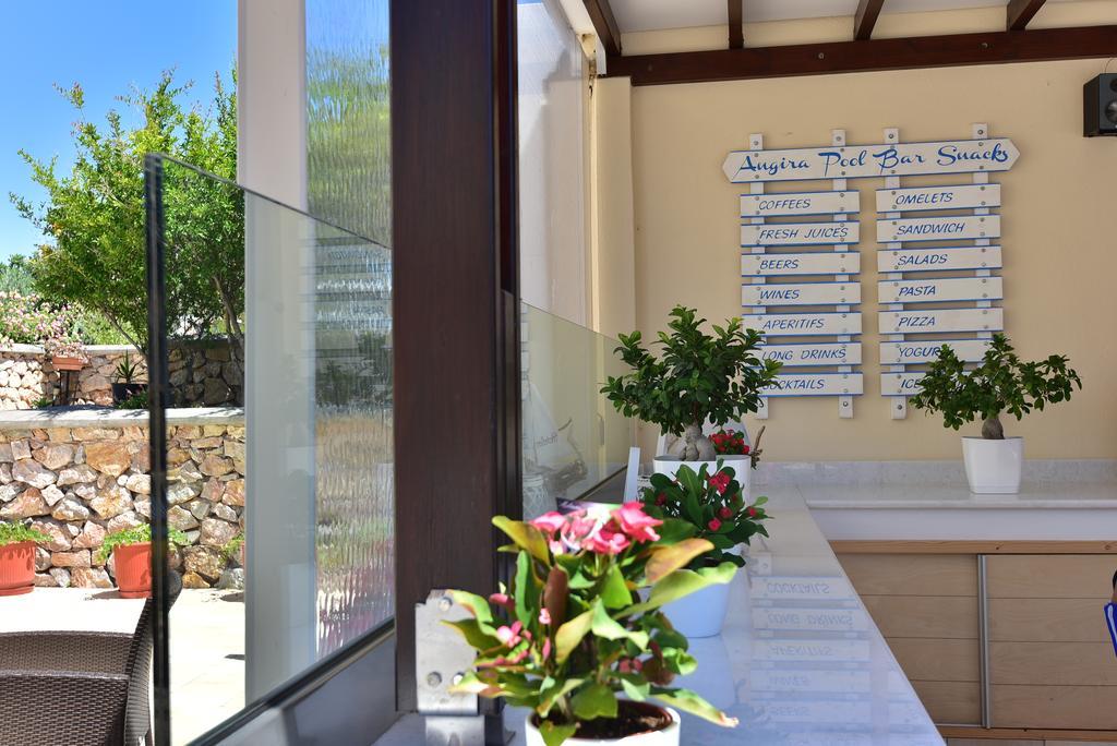 Villa Angira Kamári Екстериор снимка