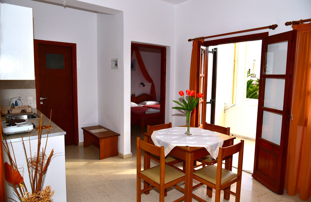 Villa Angira Kamári Екстериор снимка
